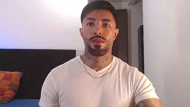 Snapshot of andrea_de_lucaa chatting on 07.23.26 andrea de lucaa online show from 07.23.26