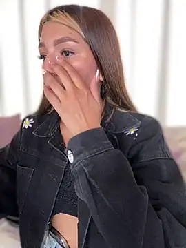 Isabella18 pink online show from 04.09.26