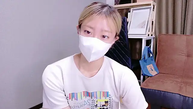 Nana  ch online show from 10.15.25