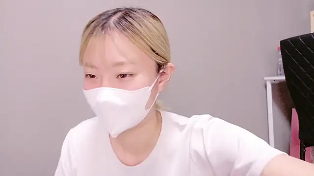 Nana  ch online show from 10.20.25