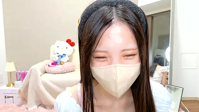 Snapshot of riri__nyan_o0 chatting on 06.22.26 riri nyan o0 online show from 06.22.26