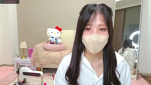 Snapshot of riri__nyan_o0 chatting on 06.28.26 riri nyan o0 online show from 06.28.26