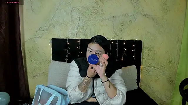 Snapshot of Tiffany_Nm chatting on 04.29.26 Tiffany Nm online show from 04.29.26