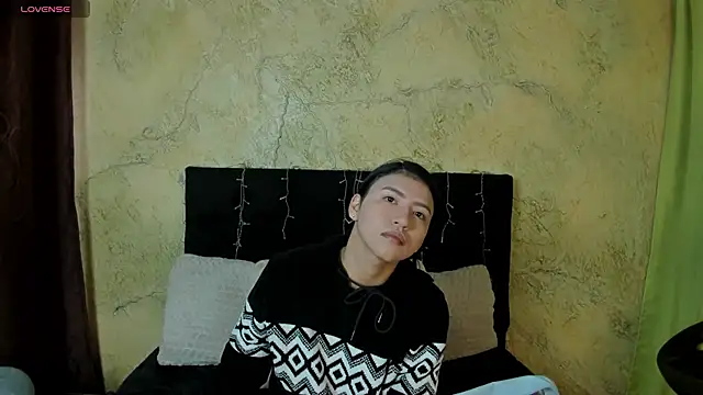 Snapshot of Tiffany_Nm chatting on 04.30.26 Tiffany Nm online show from 04.30.26