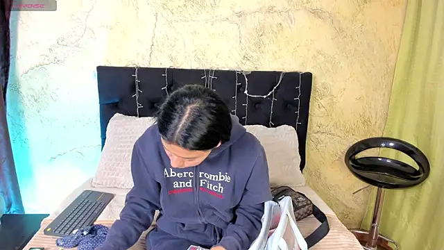 Snapshot of Tiffany_Nm chatting on 05.14.26 Tiffany Nm online show from 05.14.26