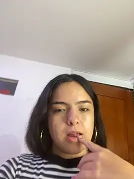 EmilyHarperr online show from 10.08.25