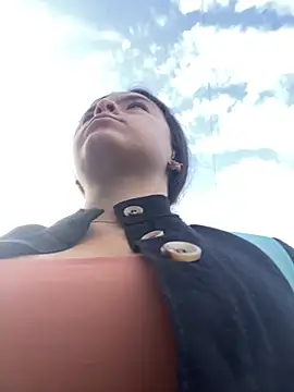 EmilyHarperr online show from 10.31.25