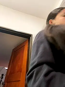 EmilyHarperr online show from 11.05.25