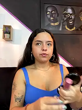 EmilyHarperr online show from 11.08.25