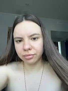 Chloe loo online show from 07.12.26