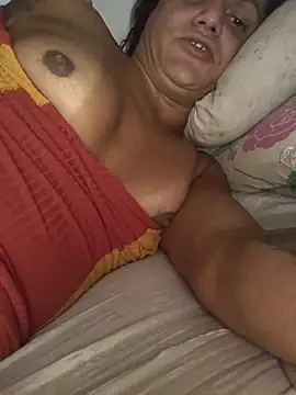 Snapshot of fabiolabarros chatting on 10.08.25 fabiolabarros online show from 10.08.25