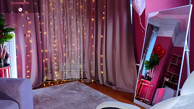 Lucy louras online show from 02.24.26