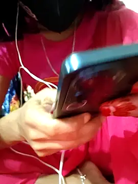 maya-Couple19 online show from 11.05.25