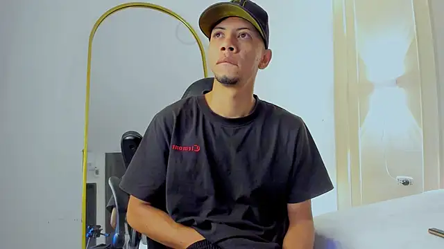 Snapshot of DustinandJordan chatting on 02.26.26 DustinandJordan online show from 02.26.26