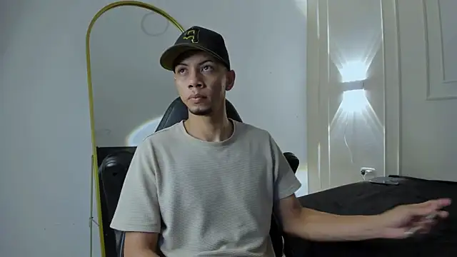 Snapshot of DustinandJordan chatting on 03.02.26 DustinandJordan online show from 03.02.26