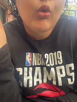 Snapshot of inked_nekoo chatting on 10.25.25 inked nekoo online show from 10.25.25