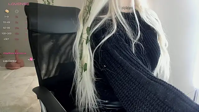 Kira Key online show from 02.03.26