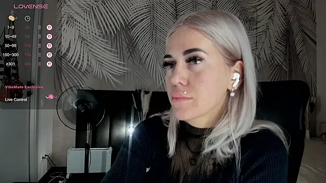 Kira Key online show from 03.02.26