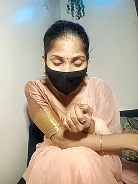 Snapshot of TheSassyGirl7 chatting on 09.08.25 TheSassyGirl7 online show from 09.08.25