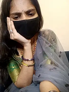 Snapshot of TheSassyGirl7 chatting on 12.17.25 TheSassyGirl7 online show from 12.17.25