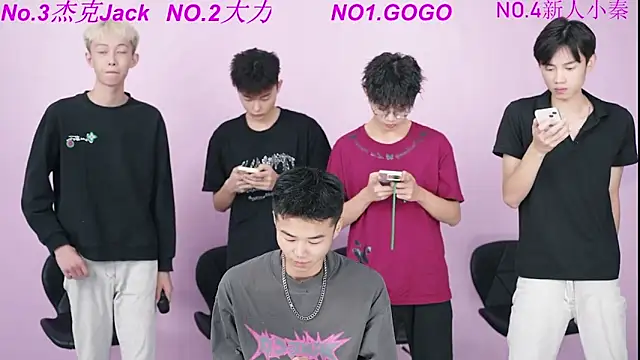 Snapshot of BeautifulBoys-888 chatting on 09.21.25 BeautifulBoys-888 online show from 09.21.25