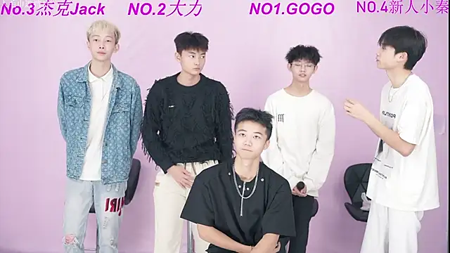 Snapshot of BeautifulBoys-888 chatting on 09.25.25 BeautifulBoys-888 online show from 09.25.25