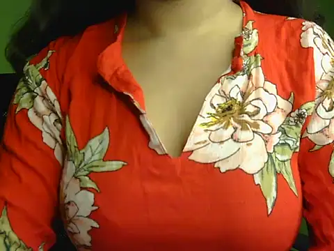 your cute girl online show from 10.18.25