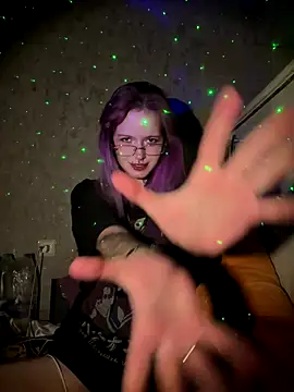 n1ghtcloud online show from 11.09.25