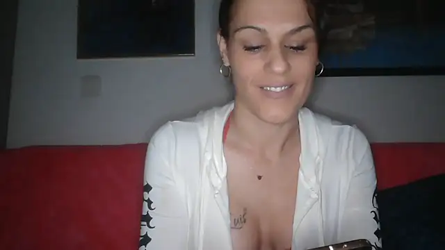 yumara351 online show from 10.28.25