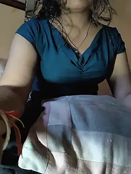 queenbuggi online show from 05.26.26