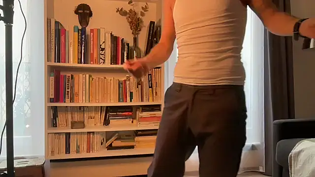 Milkywaymen online show from 11.06.25