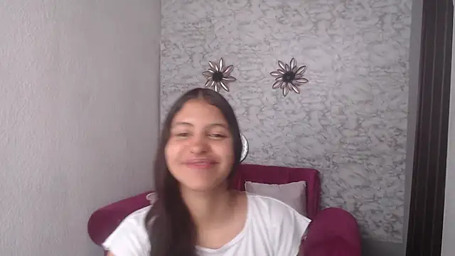 Snapshot of Evagirl69 chatting on 10.09.25 Evagirl69 online show from 10.09.25