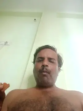 Snapshot of vardh033 chatting on 09.15.25 vardh033 online show from 09.15.25