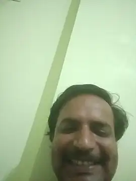 Snapshot of vardh033 chatting on 09.26.25 vardh033 online show from 09.26.25