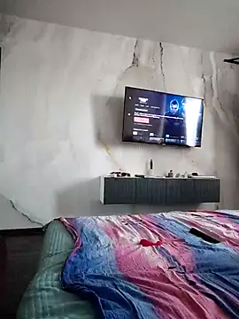 AlisaWyn online show from 02.15.26