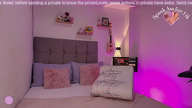 Melifluaa online show from 10.04.25