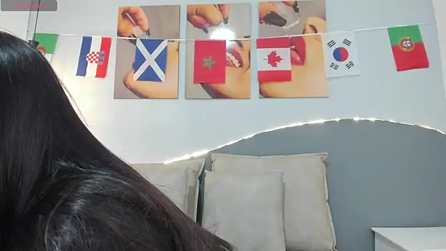 Sara mora  online show from 07.17.26