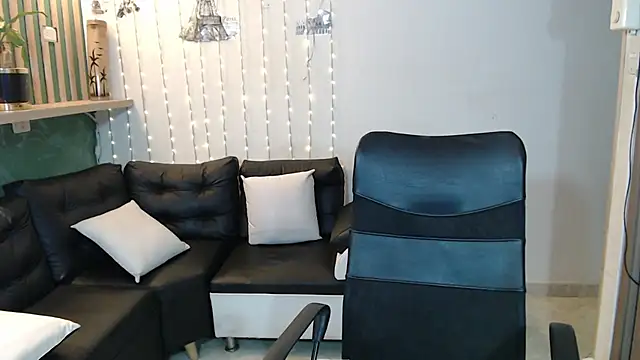 veronica em1 online show from 11.26.25