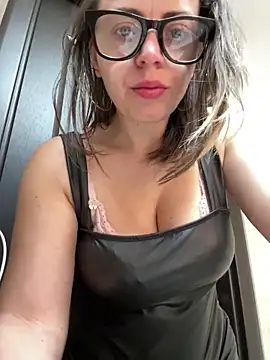 ladywithbigass online show from 03.18.25