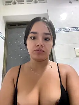 Luciaparker03 online show from 11.22.25