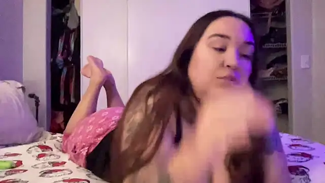 Snapshot of marcylove chatting on 11.21.25 marcylove online show from 11.21.25