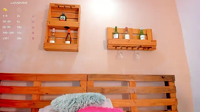  miss mia online show from 10.04.25