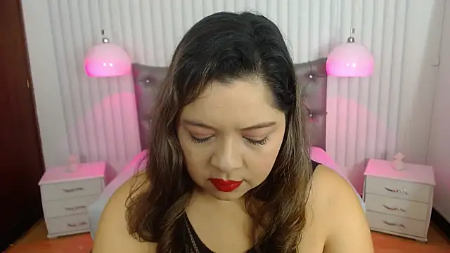 Snapshot of alessia_ricci chatting on 09.11.25 alessia ricci online show from 09.11.25