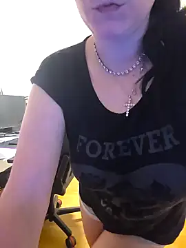 Snapshot of Swiss_Lady chatting on 10.06.25 Swiss Lady online show from 10.06.25