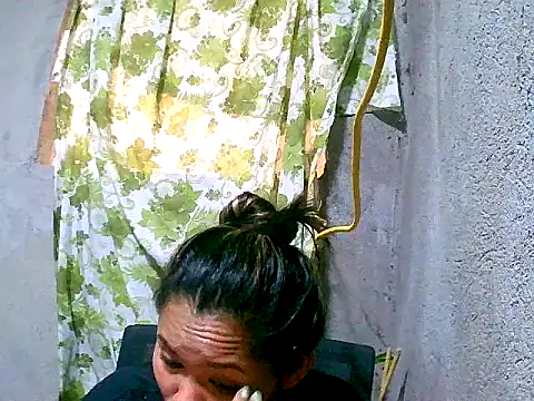 Sweeetgurll online show from 11.27.25