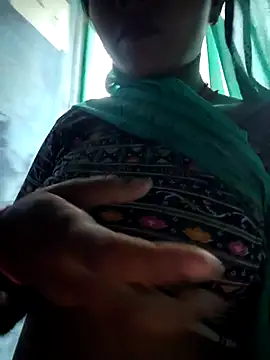 Snapshot of Monika_thakurr chatting on 06.19.26 Monika thakurr online show from 06.19.26