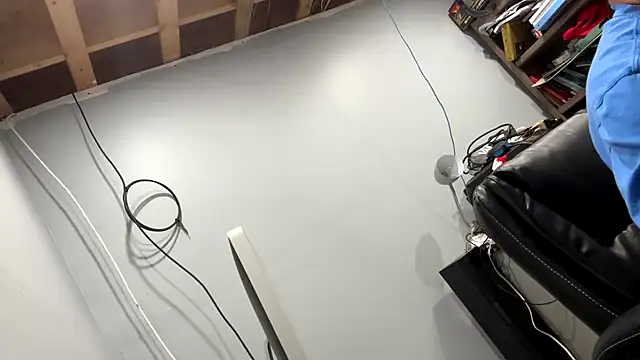 Snapshot of frankyjones8989 chatting on 09.28.25 frankyjones8989 online show from 09.28.25