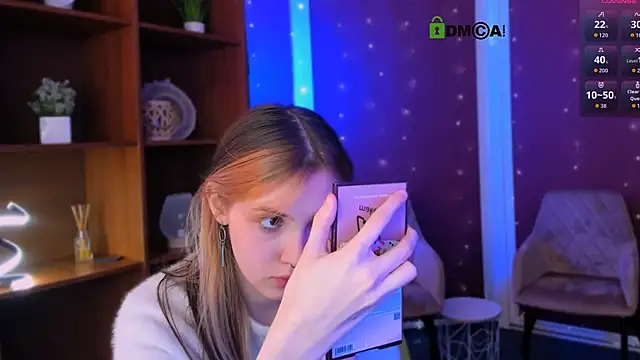 luna tin online show from 11.22.25