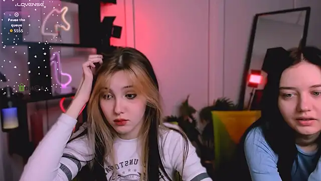 luna tin online show from 11.26.25