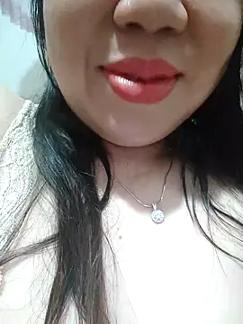 Snapshot of Julyy08 chatting on 02.22.26 Julyy08 online show from 02.22.26